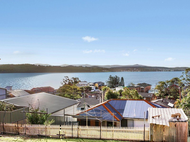 14 Eleebana Road, Eleebana, NSW 2282 Property Details