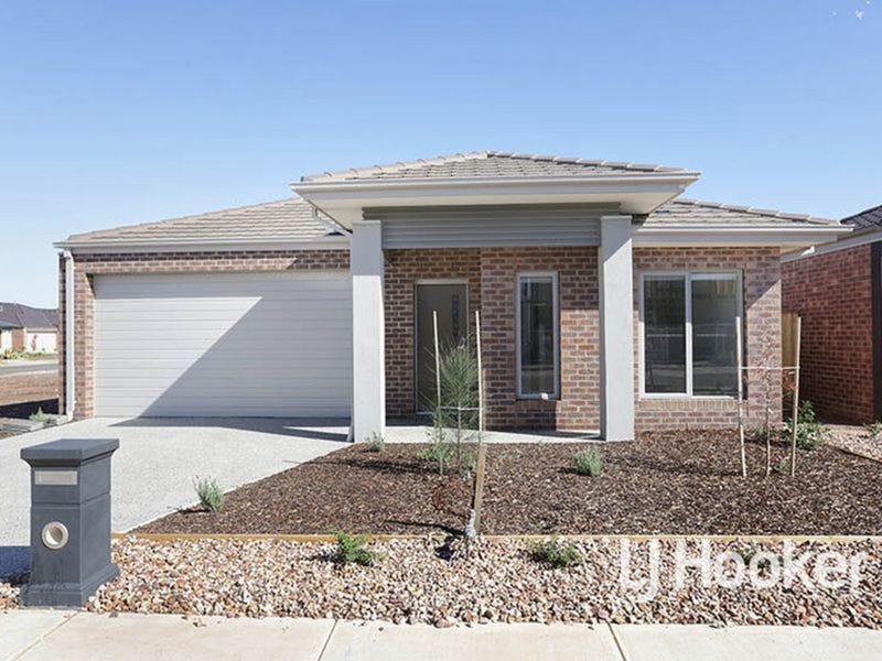 70 Waterhaven Boulevard, Point Cook, Vic 3030