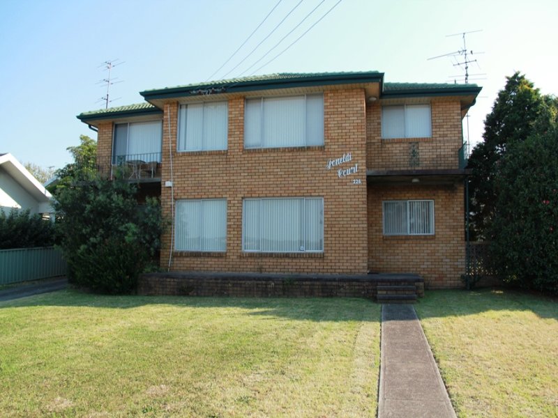 226 The Esplanade, Speers Point, NSW 2284