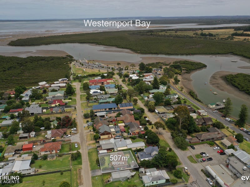 5 Lyall Street, Tooradin, Vic 3980 Property Details