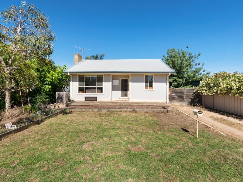 1 Martin Street, Yarrawonga, Vic 3730 Property Details