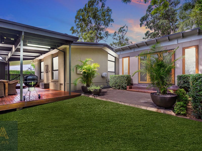 32 Gibbon Road, Winston Hills, NSW 2153