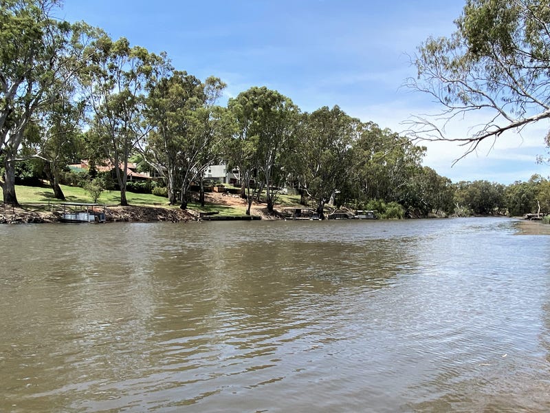 Land for Sale in Deniliquin, NSW 2710
