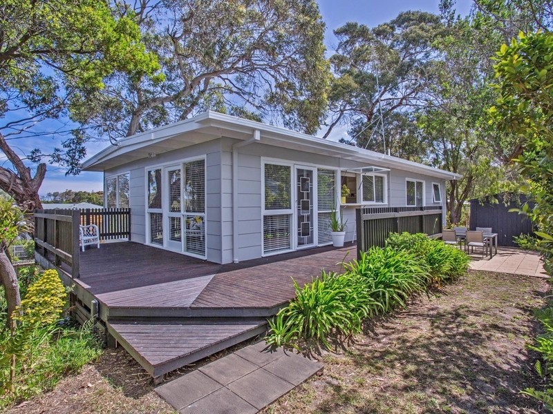 34 Surf Parade, Inverloch, Vic 3996 Property Details