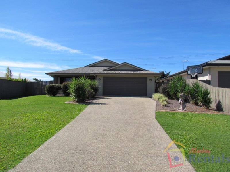 81 Gingham Street, Glenella, QLD 4740