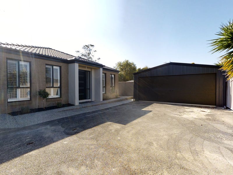 2C Symonds Street, Golden Square, VIC 3555