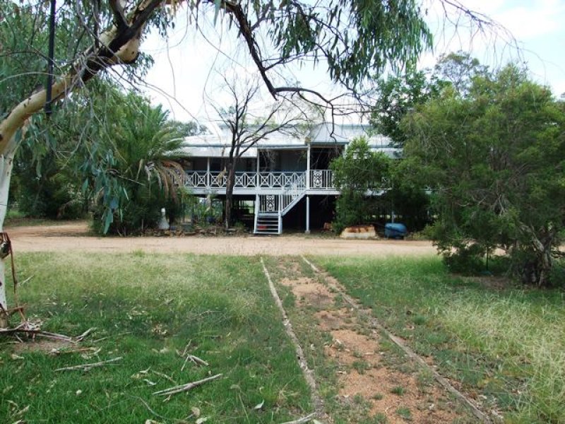 69 Thistle Street, Blackall, QLD 4472