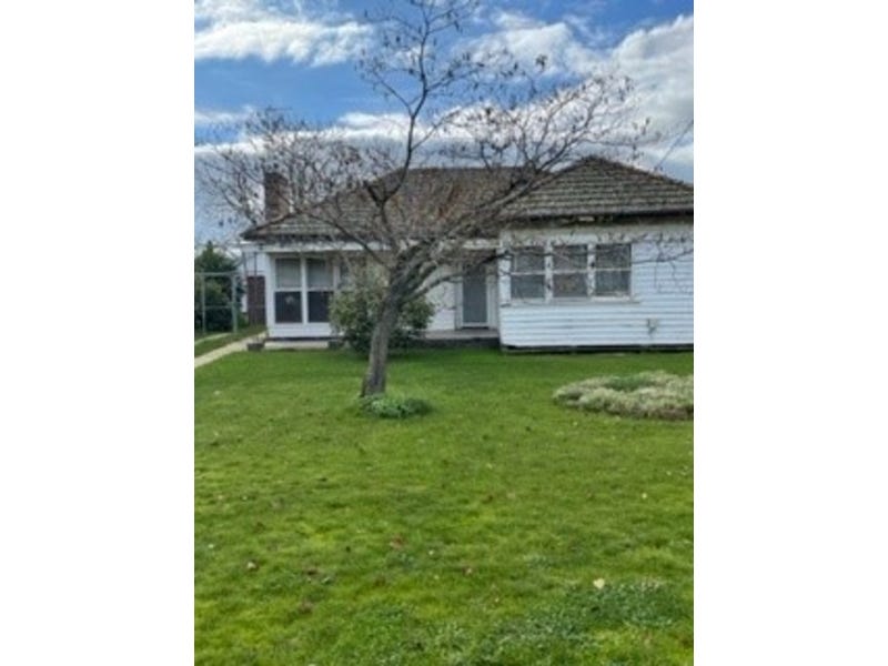 1 Oak Street, Shepparton, Vic 3630 Property Details