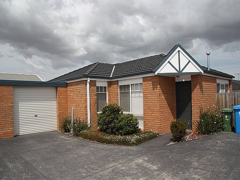2/245247 Monahans Road, Cranbourne, Vic 3977 Property Details