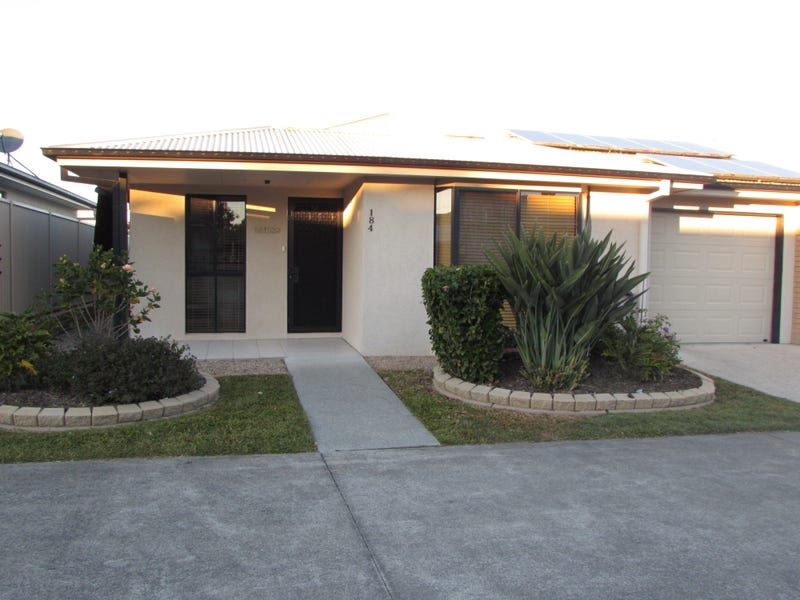 Palm Lake Resort Waterford Retirement Living at 2971 High Road