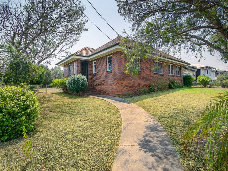 29 Easton Street, Silkstone, Qld 4304 Property Details