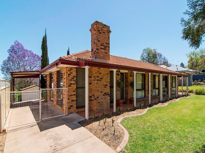 7 Leahy Drive, Kingsthorpe, Qld 4400 Property Details