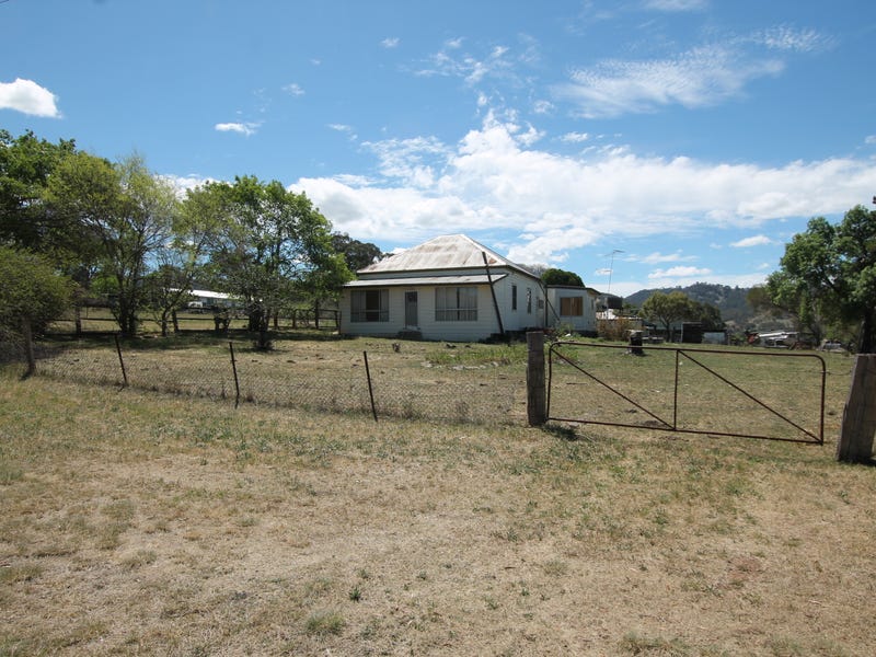 60 Page Street, Blandford, NSW 2338 Property Details