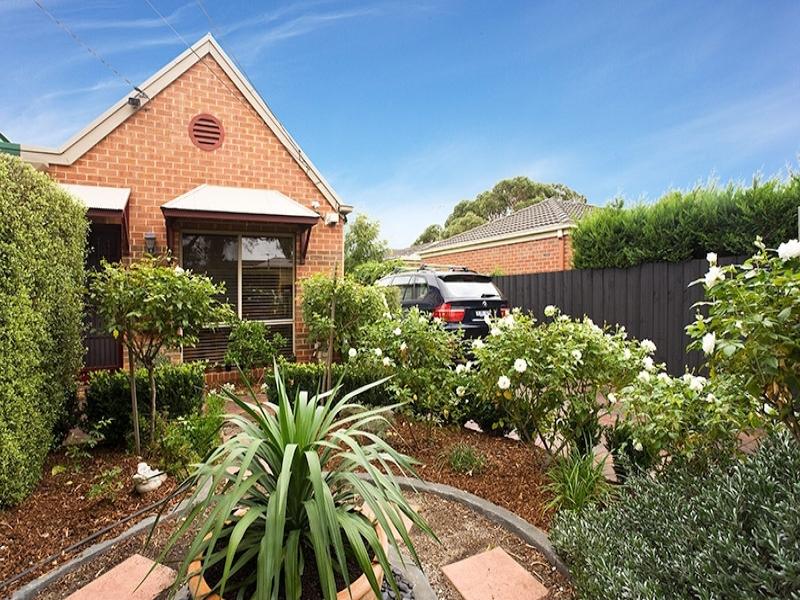 House 2,481 Bluff Road, Hampton, Vic 3188 Property Details