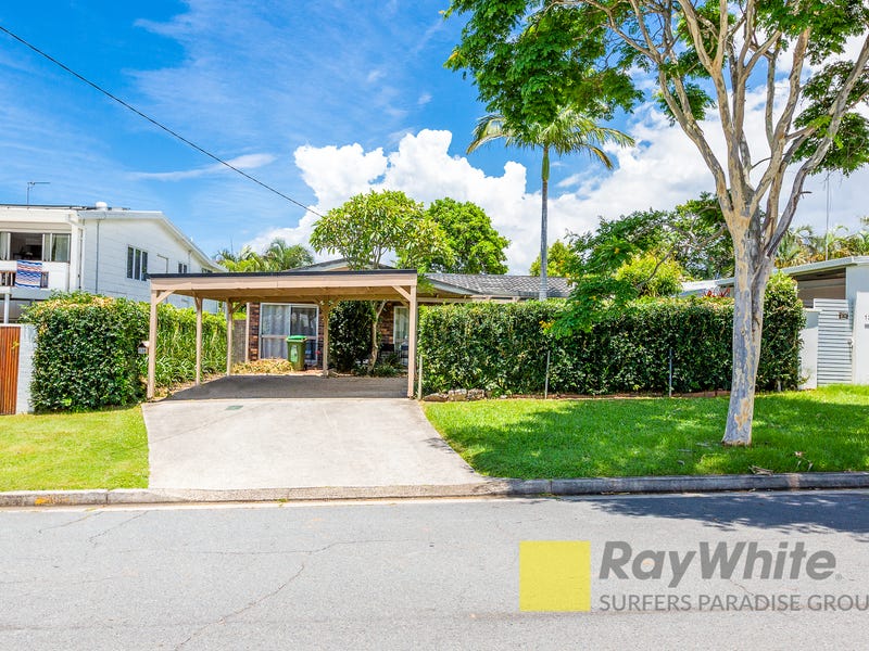 130 Bamboo Avenue, Benowa, QLD 4217