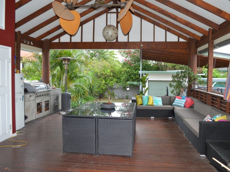 137 Oxley Avenue, Woody Point, QLD 4019