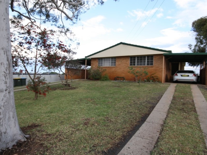 28 Lloyd Street, Narrabri, NSW 2390 - Realestate.com.au