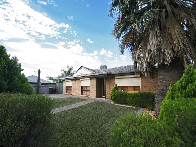 31 Duffield Drive, Pooraka, SA 5095 Property Details