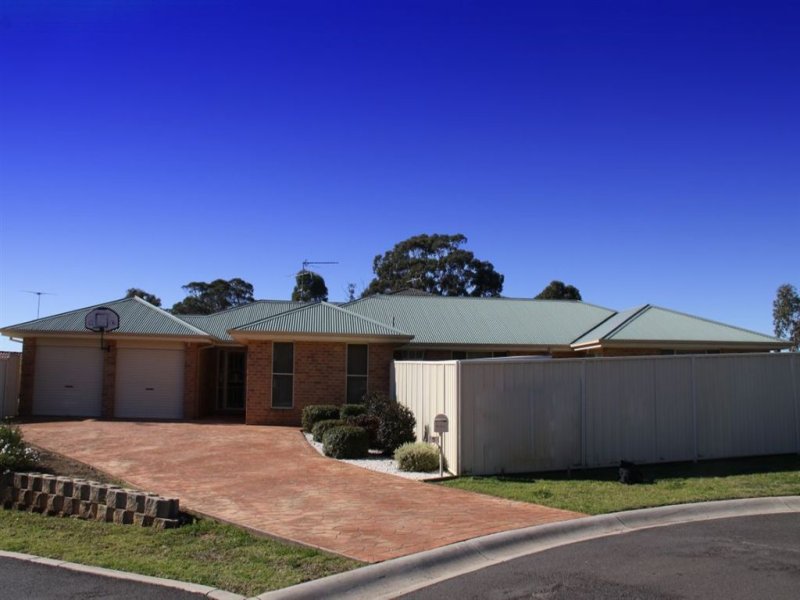 5 Mercutio Pl, Rosemeadow, NSW 2560 Property Details