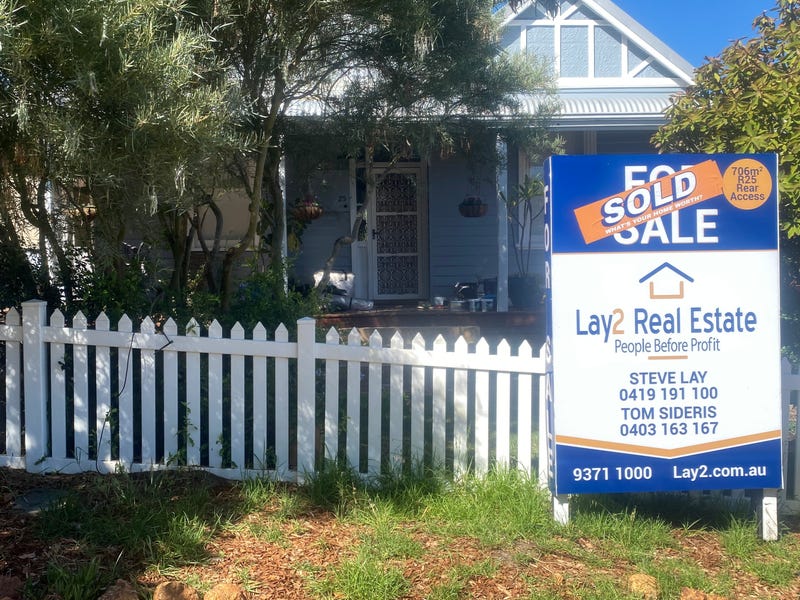 25 The Strand, Bayswater, WA 6053 Property Details