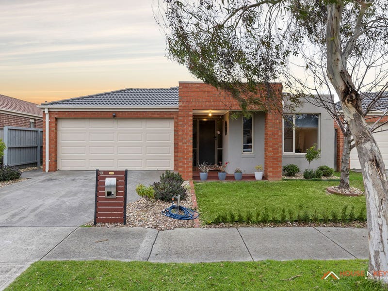 10 MELROSE STREET, Pakenham, Vic 3810 House for Sale