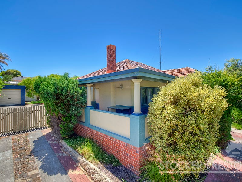 24 Beach Road, South Bunbury, WA 6230