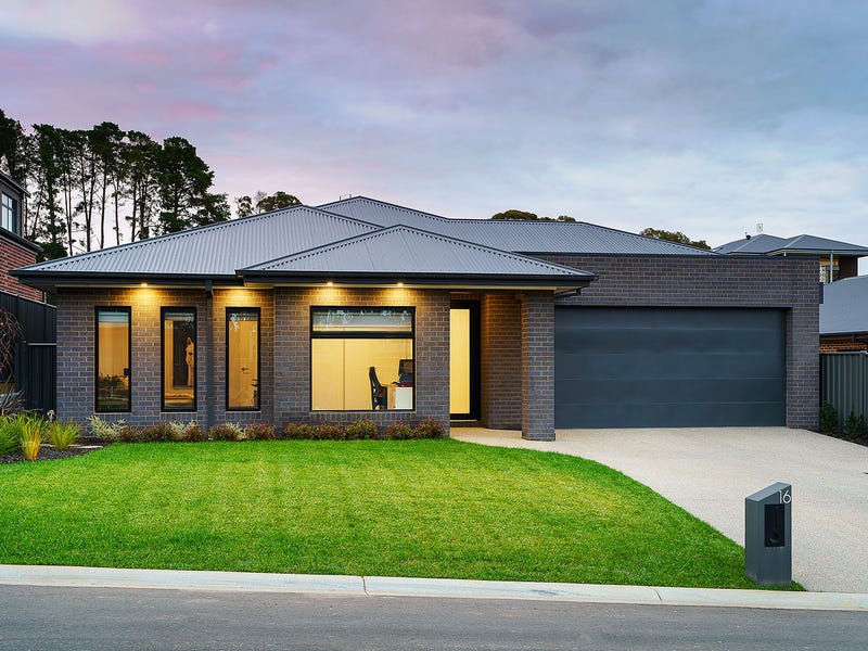 16 Grand View Drive, Mckenzie Hill, VIC 3451