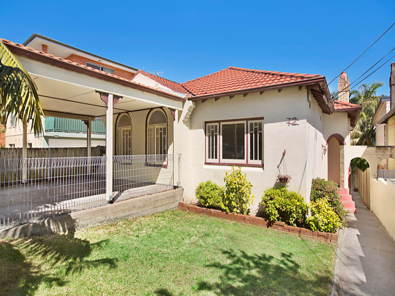 12 Cavill Street, Queenscliff, NSW 2096 Property Details