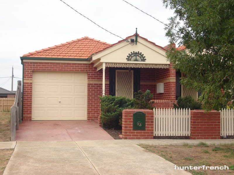 2/57 Henry Drive, Altona Meadows, VIC 3028