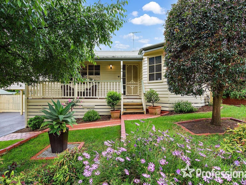 31 Bristol Cres, Lilydale, VIC 3140