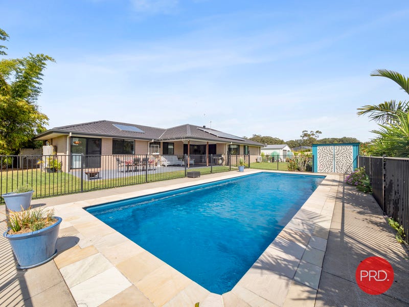 295 Heritage Drive, Moonee Beach, NSW 2450