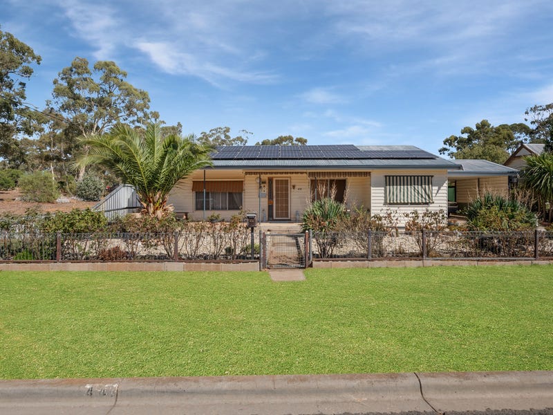 44 Ridge Street, Wedderburn, Vic 3518 - Property Details