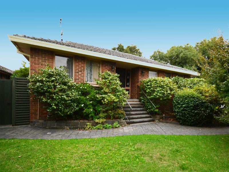 39 Simpsons Road, Box Hill, VIC 3128