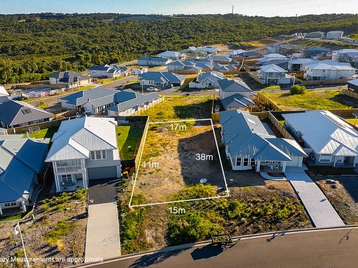 12 Sunnyspot Boulevard, Catherine Hill Bay, NSW 2281