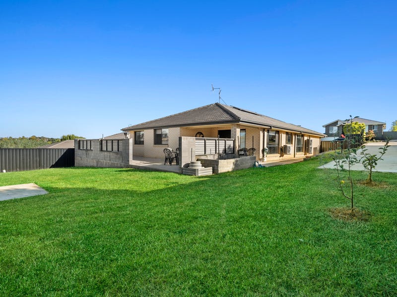 27 Nicholls Drive, Yass, NSW 2582 House for Sale