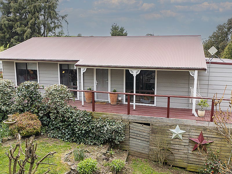 8 Dillon Street, Oberon, NSW 2787 Property Details