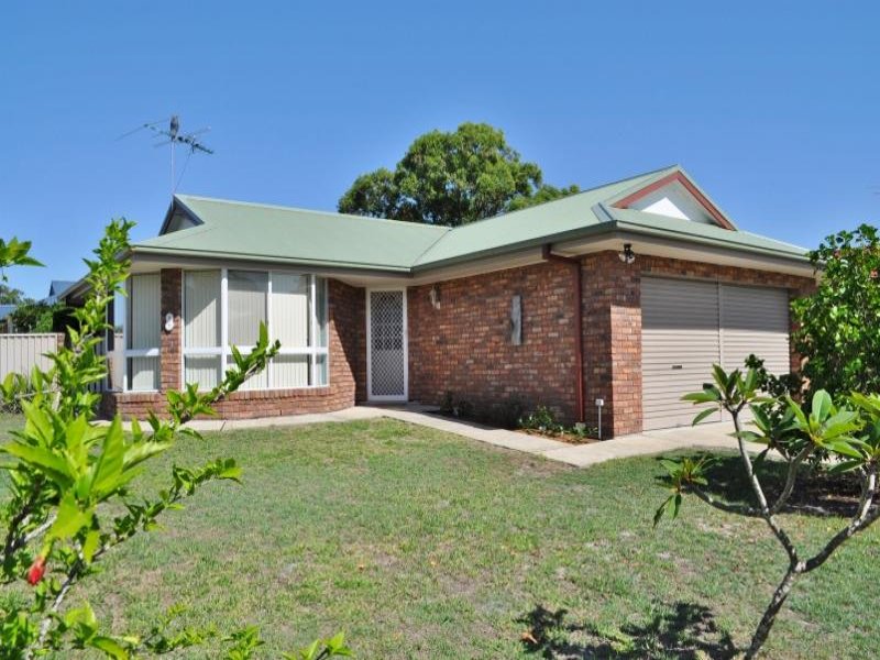 8 Hennessy Street, Stuarts Point, NSW 2441