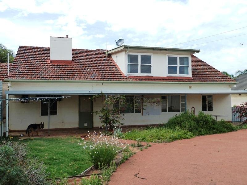 2 Second Street, Loxton, SA 5333 House for Sale
