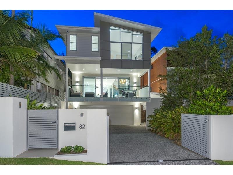 32 David Avenue, Bardon, QLD 4065