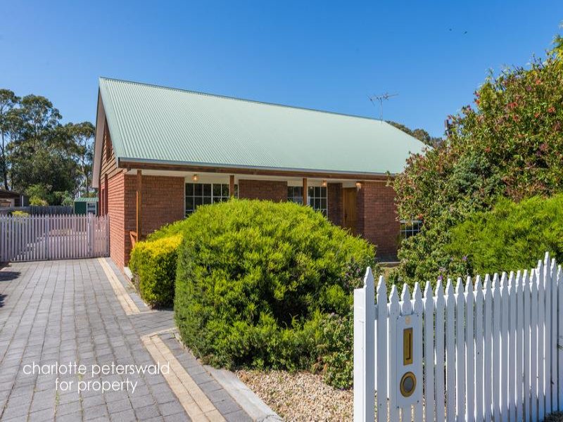 9 Cobblers Street, Seven Mile Beach, TAS 7170