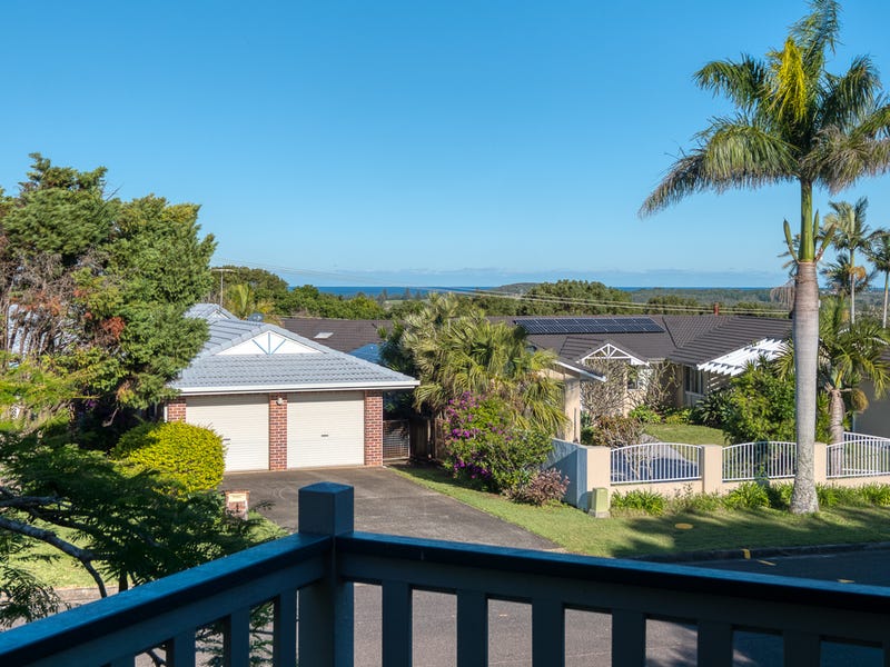 2 The Crest, Lennox Head, NSW 2478