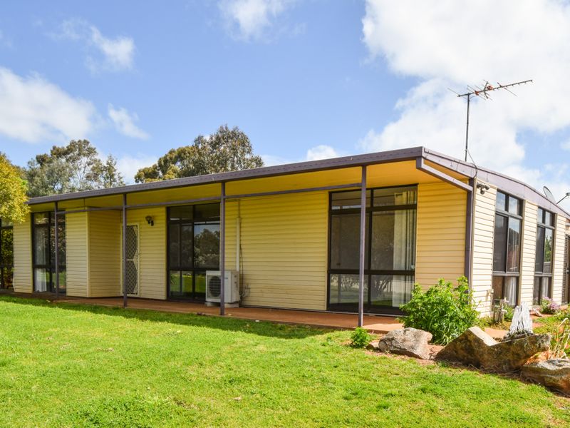 88 Willawong Street, Young, NSW 2594 Property Details