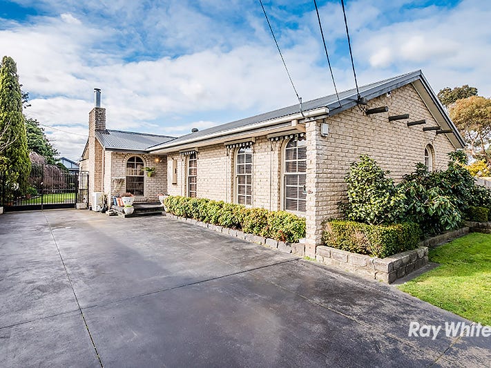 7 Clairmont Avenue, Cranbourne, VIC 3977