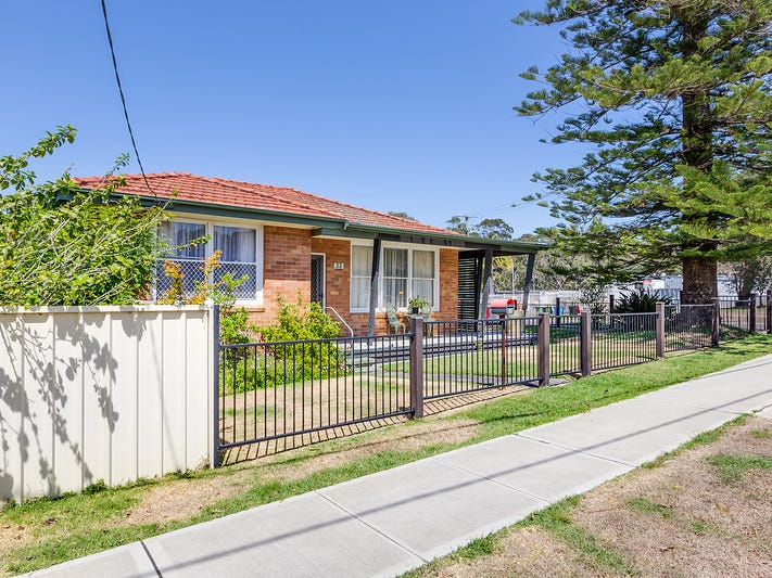 32 Park Street, Belmont North NSW 2280 · Property Profile and History