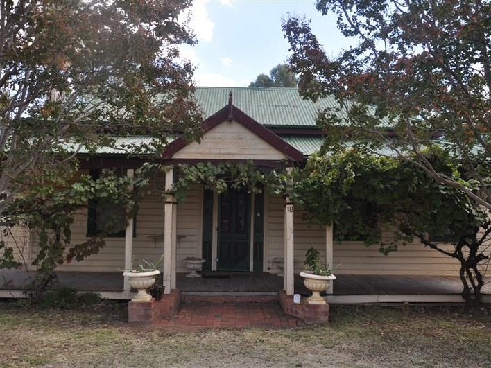 18 Battye Street, Forbes, NSW 2871 Property Details
