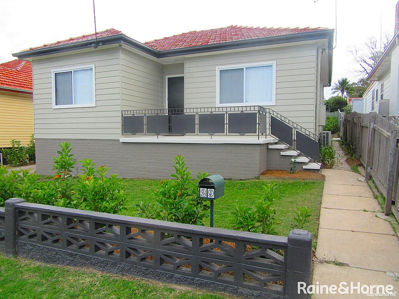 29 Evans Street, Belmont, NSW 2280