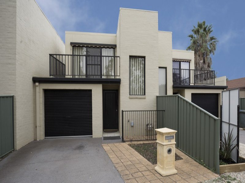 2/32 Joseph Street, Bendigo, Vic 3550 Property Details