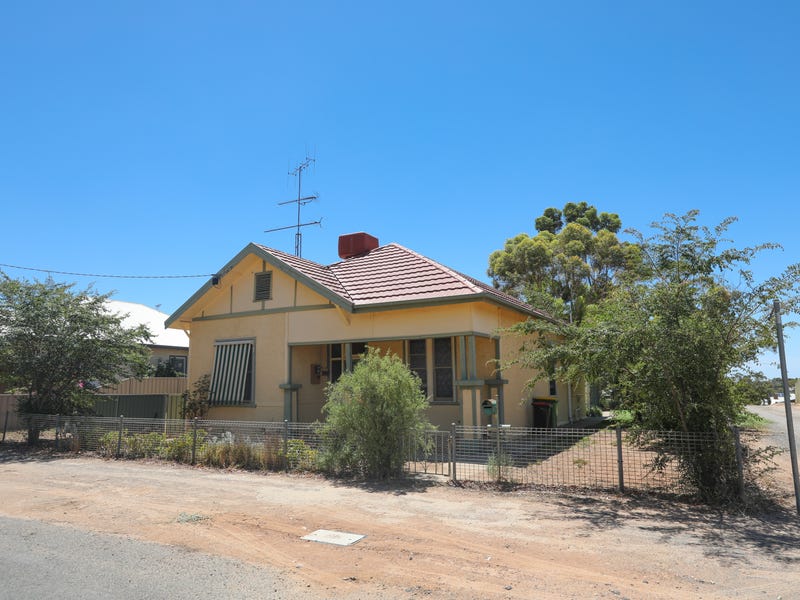 15 Martin Avenue, Ouyen, Vic 3490 Property Details