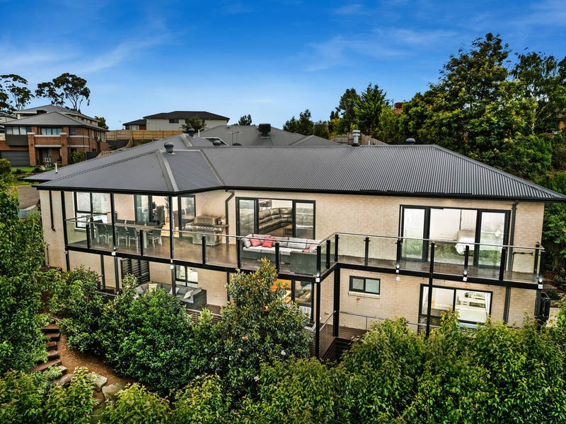 16 Huntly Avenue, Mooroolbark, VIC 3138