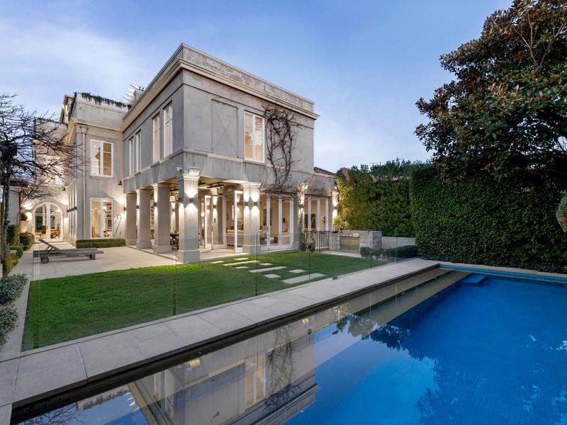 15 Vista Grove, Toorak, Vic 3142 House for Sale